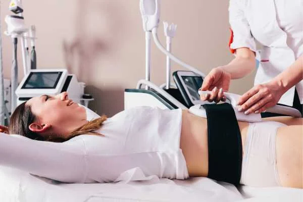 woman having body sculpting to help improve her body image and her mental health Holmes Chapel